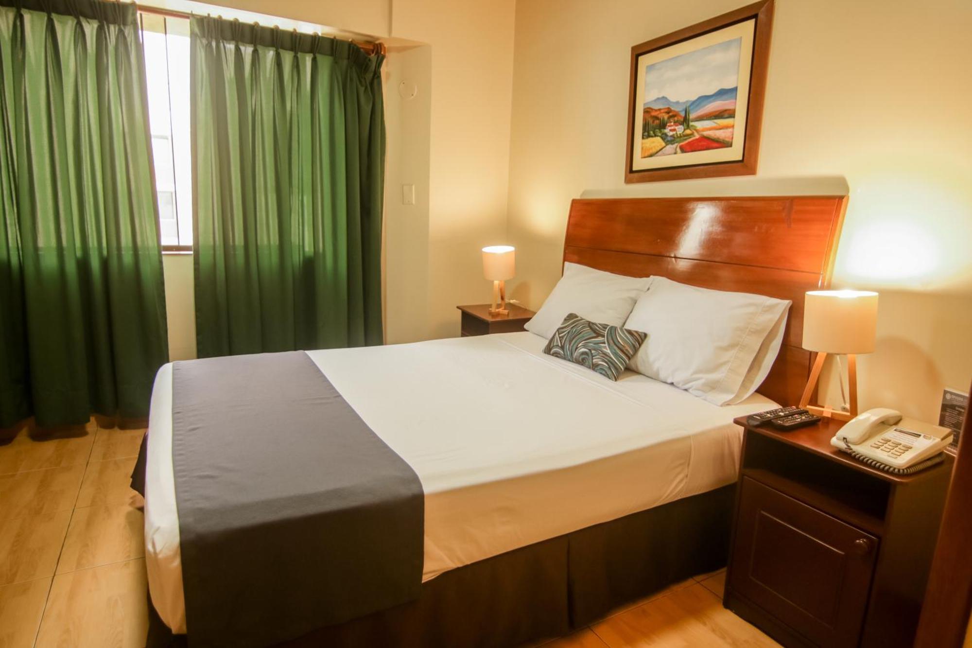 Epiqus Hotel Лима Экстерьер фото