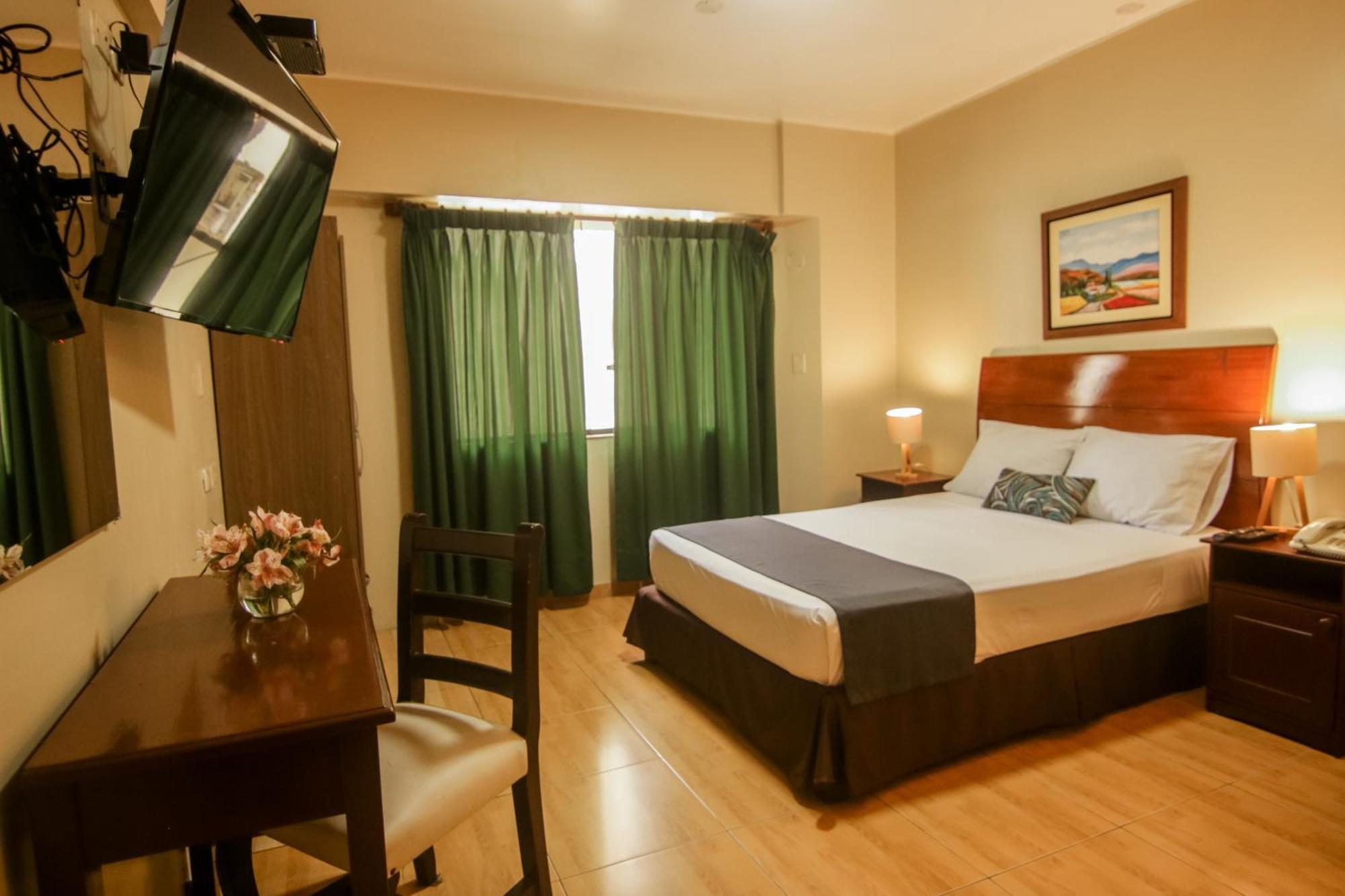 Epiqus Hotel Лима Экстерьер фото