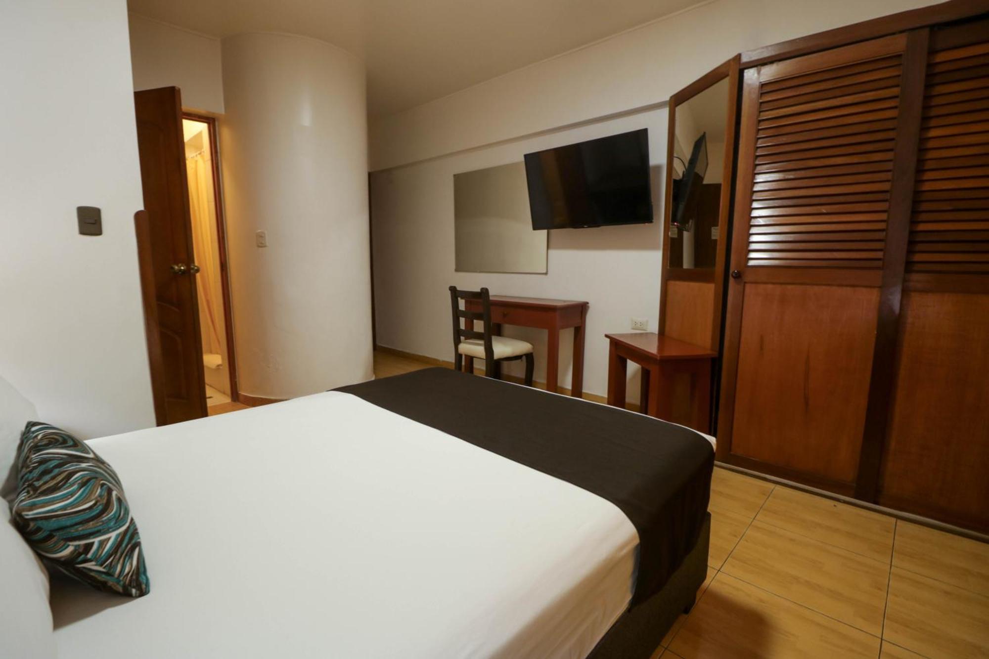 Epiqus Hotel Лима Экстерьер фото
