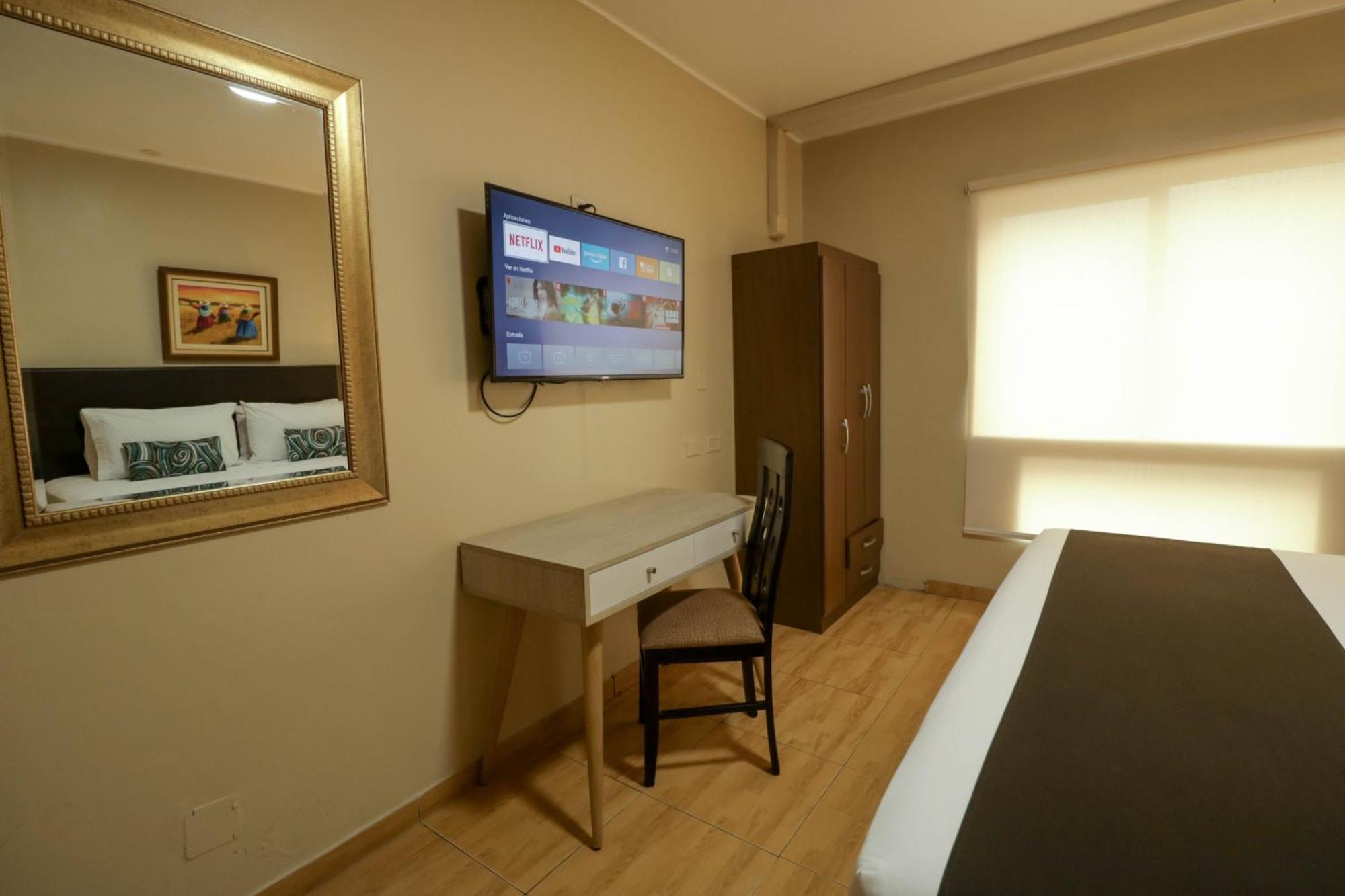 Epiqus Hotel Лима Экстерьер фото