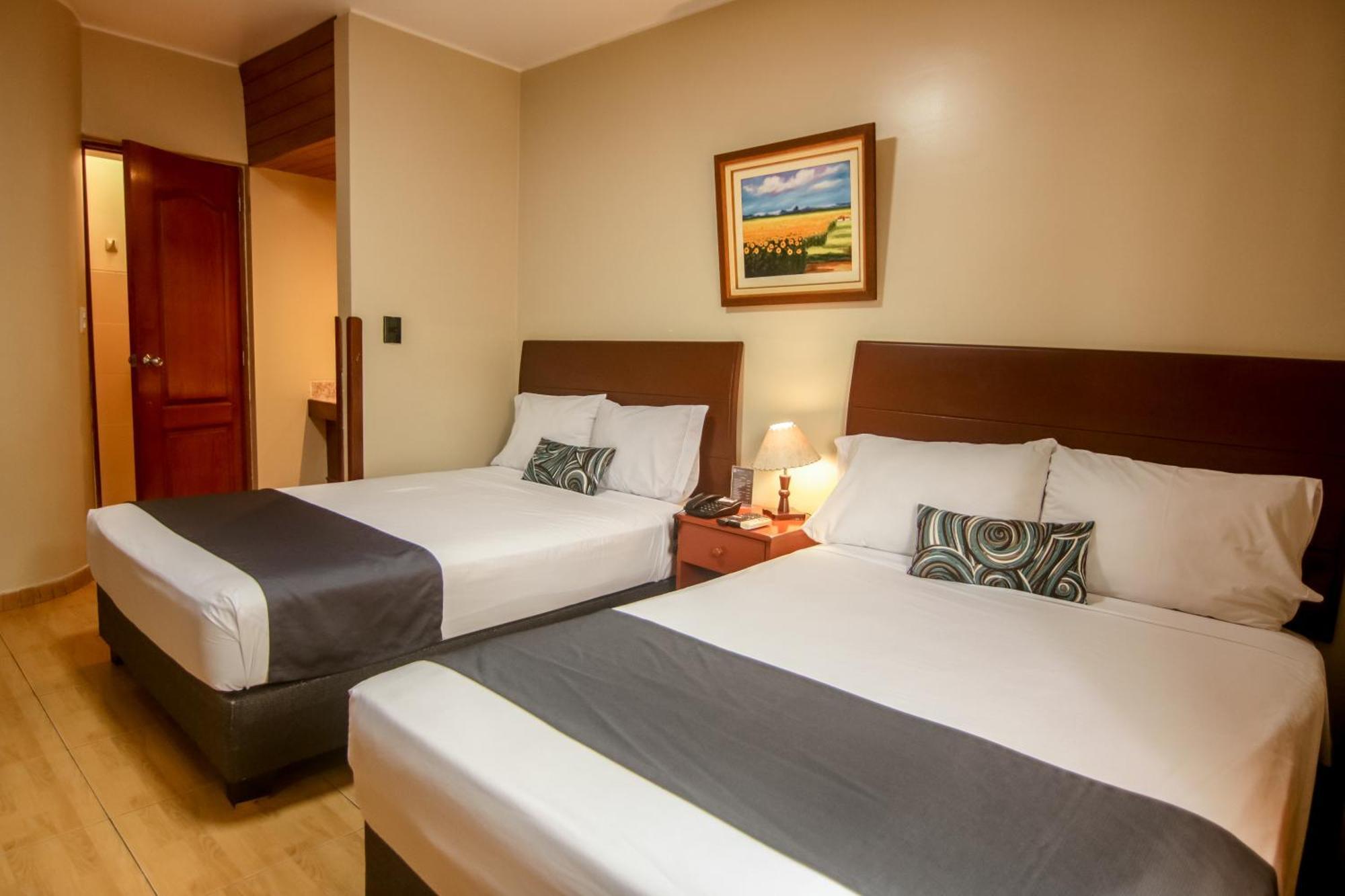 Epiqus Hotel Лима Экстерьер фото