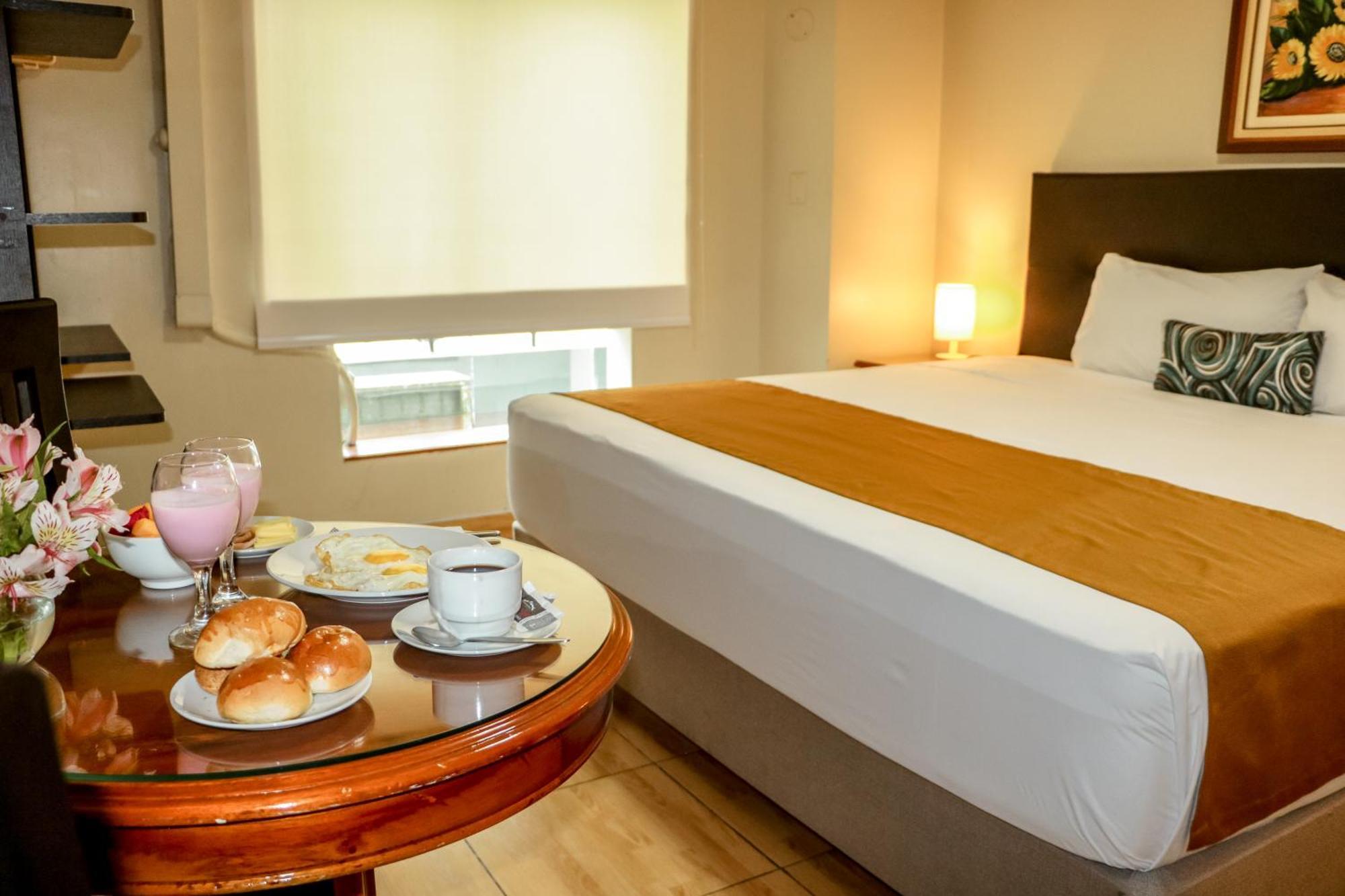 Epiqus Hotel Лима Экстерьер фото