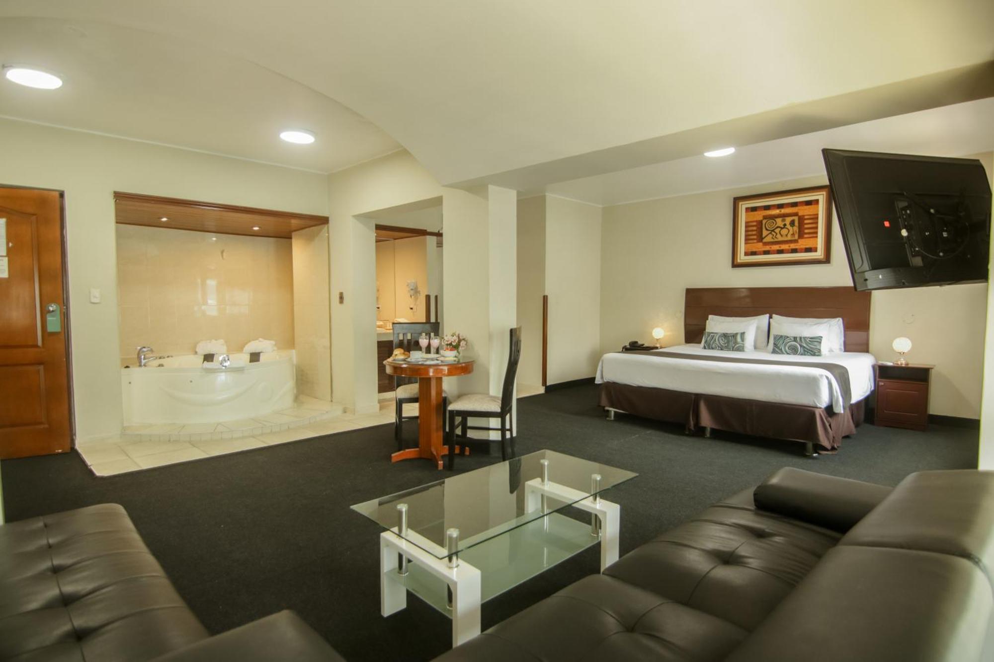 Epiqus Hotel Лима Экстерьер фото