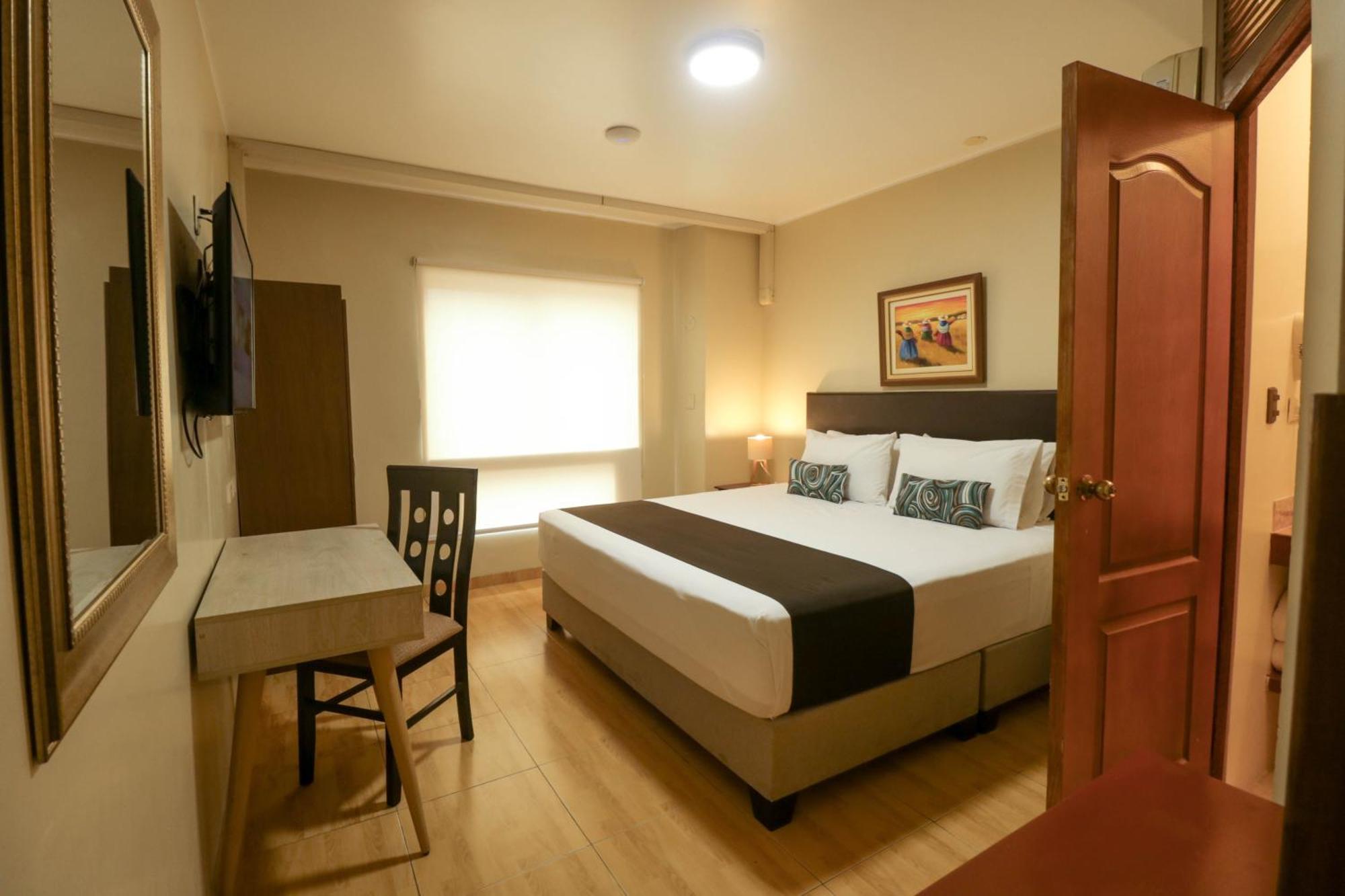 Epiqus Hotel Лима Экстерьер фото